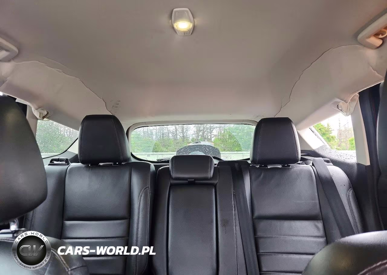 2015 Ford Escape Titanium VIN:1FMCU0J9XFUA20302 - 10