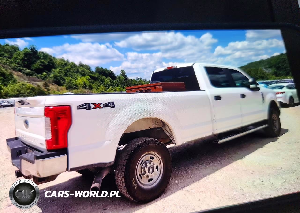 2017 Ford F250 Super Duty VIN:1FT7W2B63HEC52236 - 3
