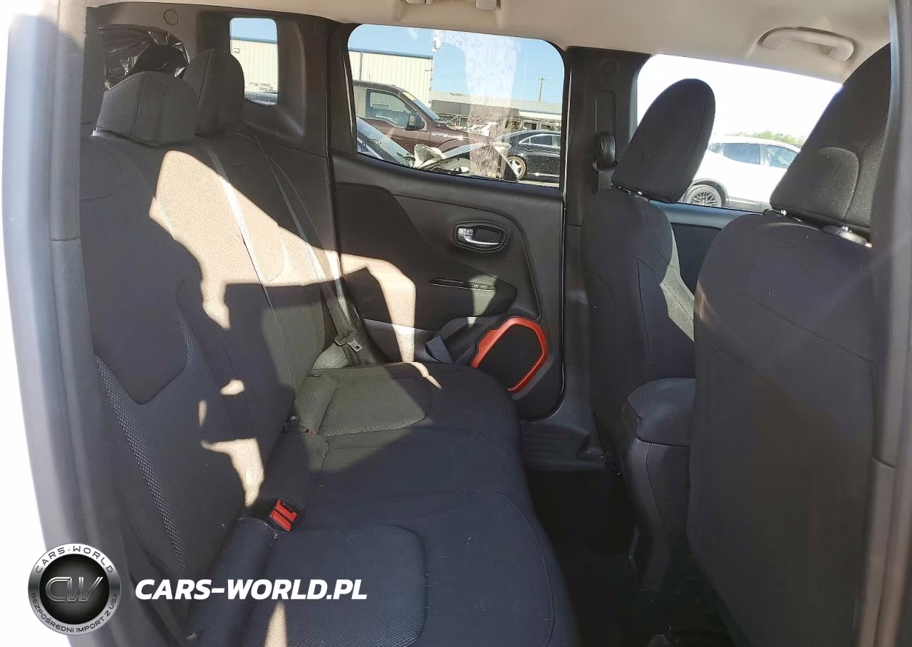 2018 Jeep Renegade Sport VIN:ZACCJBAB7JPH58712 - 10