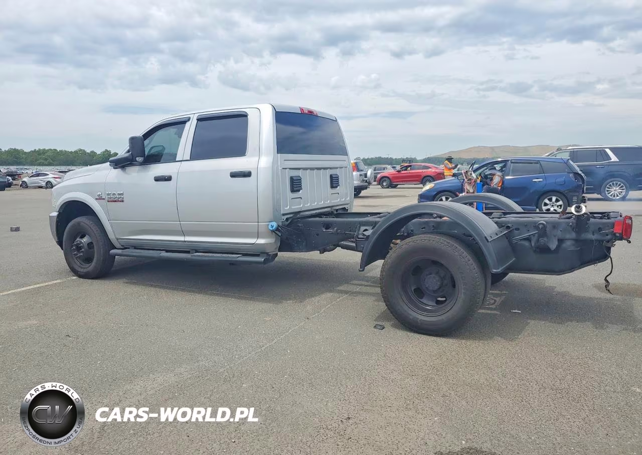 2015 Ram 3500 VIN:3C7WRTCL9FG592898 - 2
