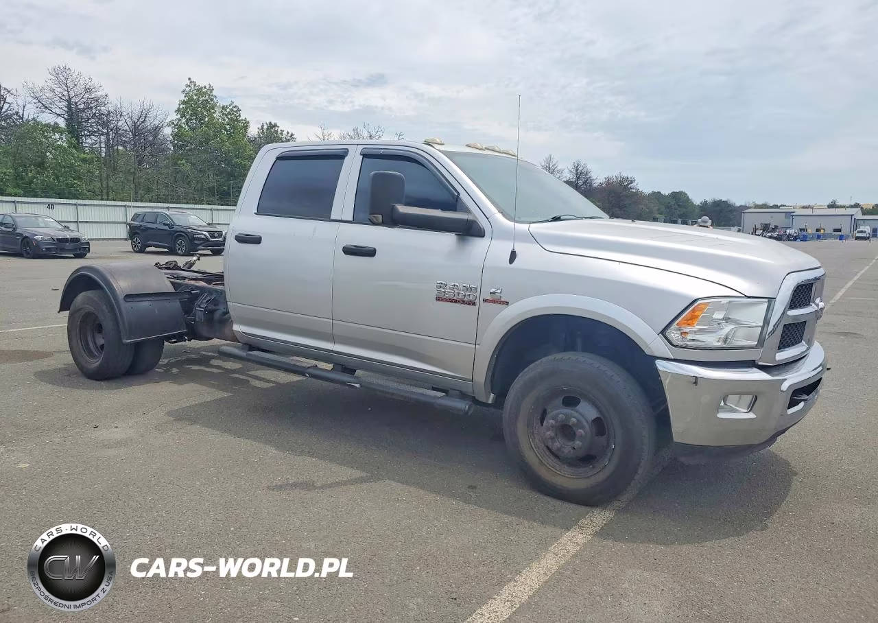2015 Ram 3500 VIN:3C7WRTCL9FG592898 - 4