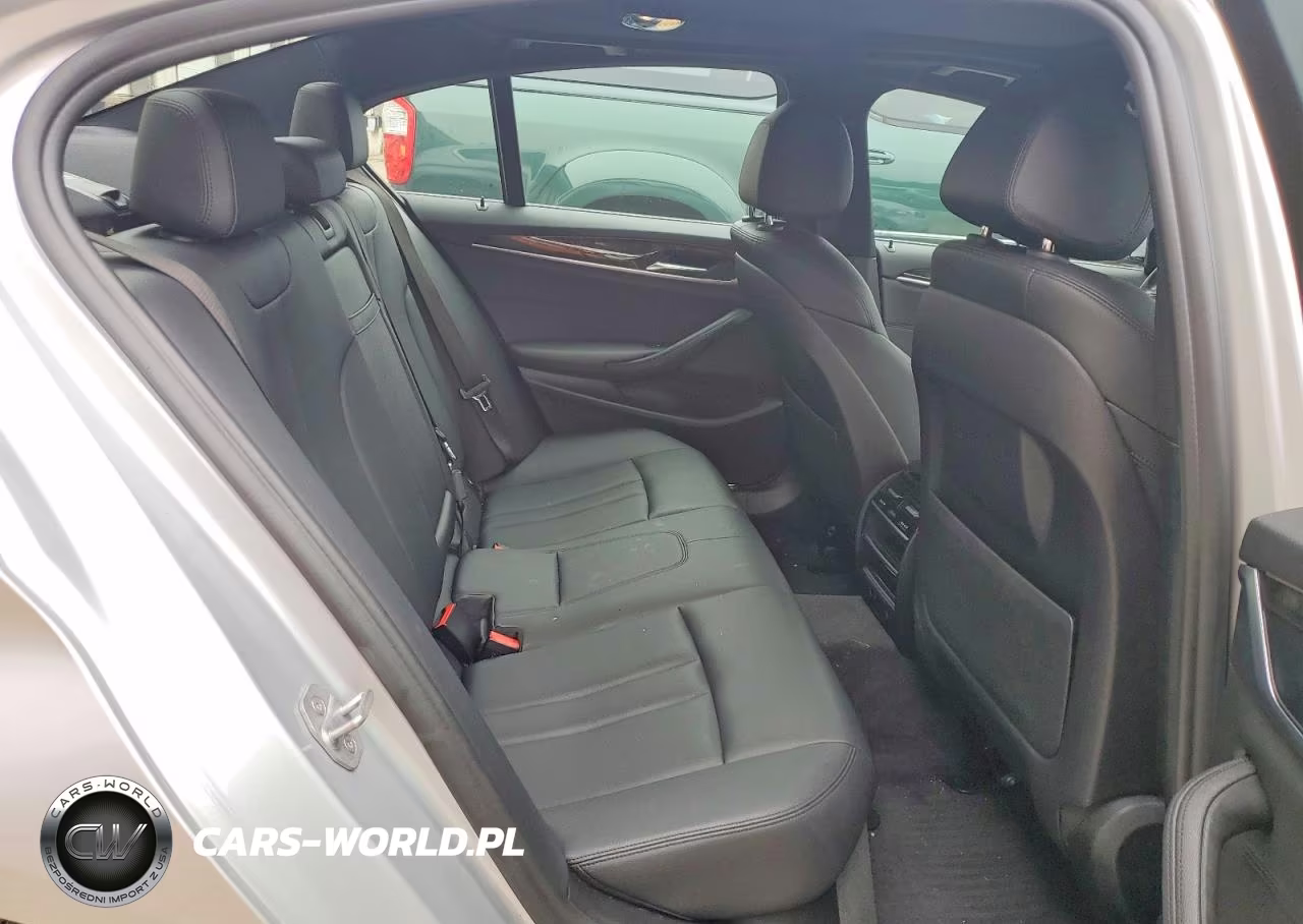 2018 BMW 530 Xi VIN:WBAJA7C57JWC74750 - 10