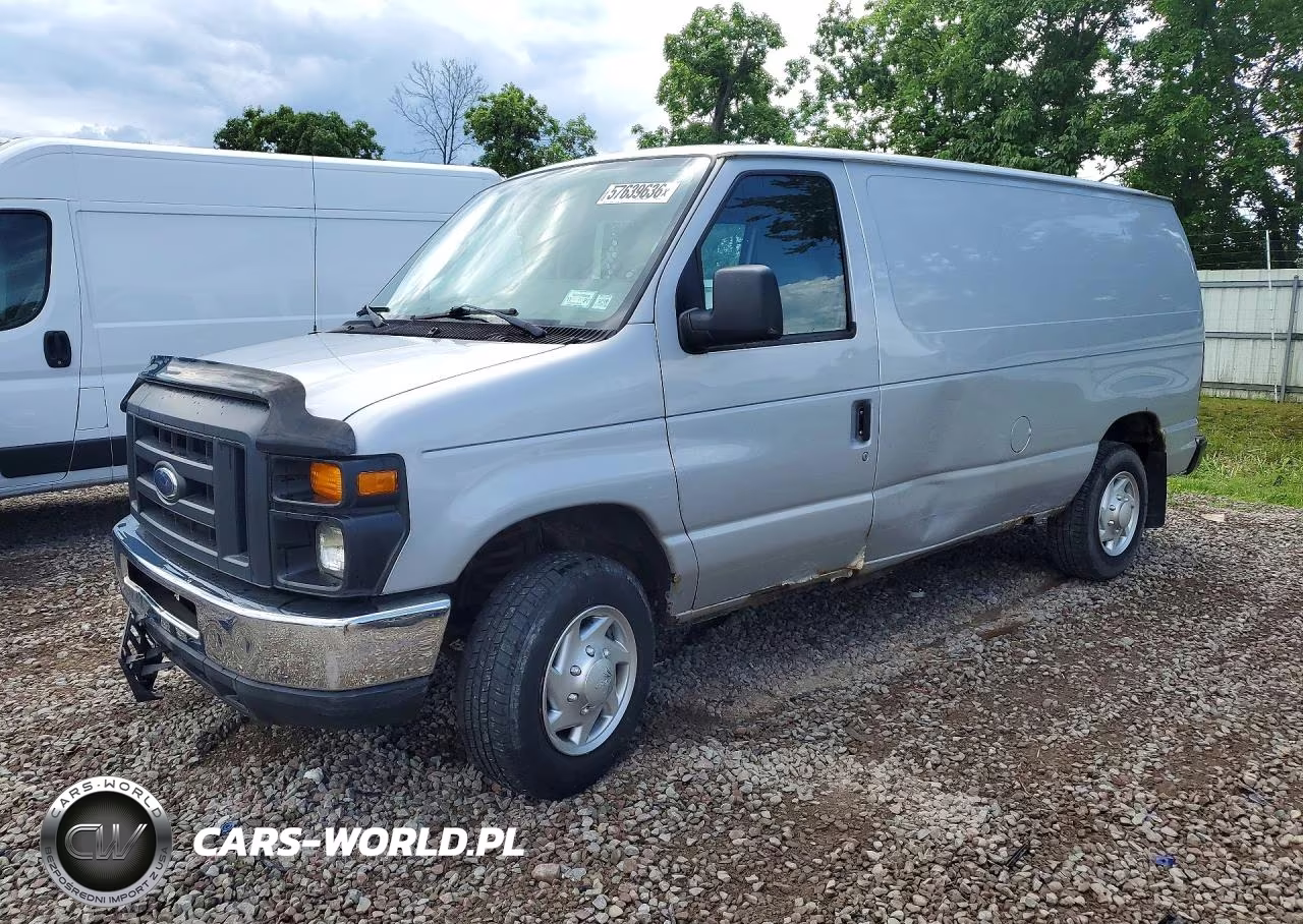 2013 Ford Econoline E150 Van – zdjęcie 1 z 13