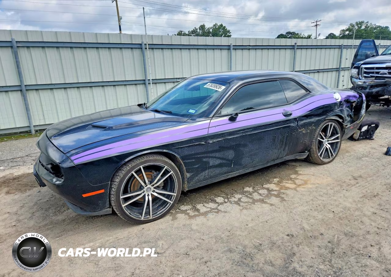 2017 Dodge Challenger Sxt