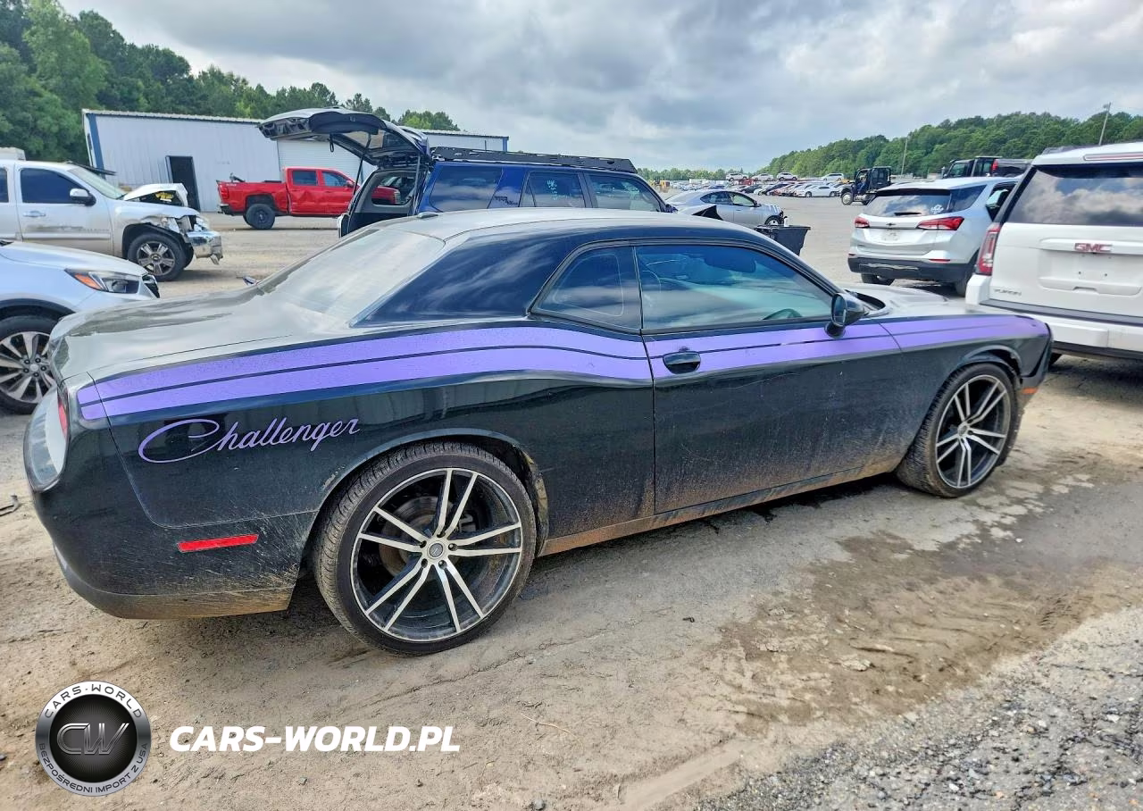 2017 Dodge Challenger Sxt VIN:2C3CDZAG9HH561228 - 3
