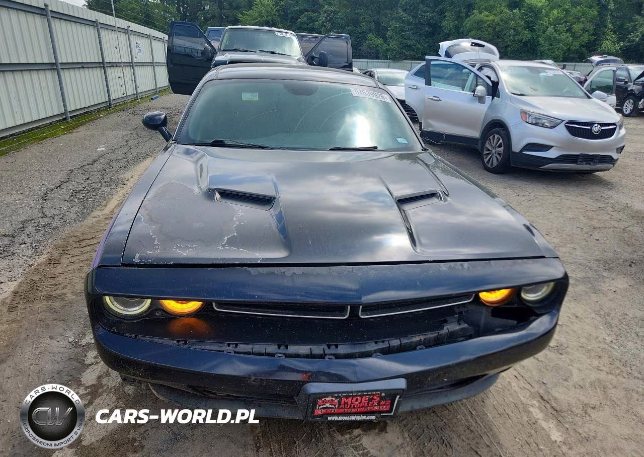 2017 Dodge Challenger Sxt VIN:2C3CDZAG9HH561228 - 5
