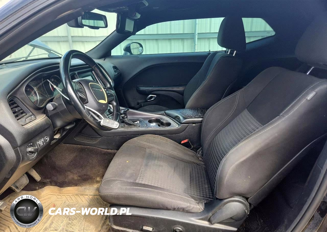 2017 Dodge Challenger Sxt VIN:2C3CDZAG9HH561228 - 7