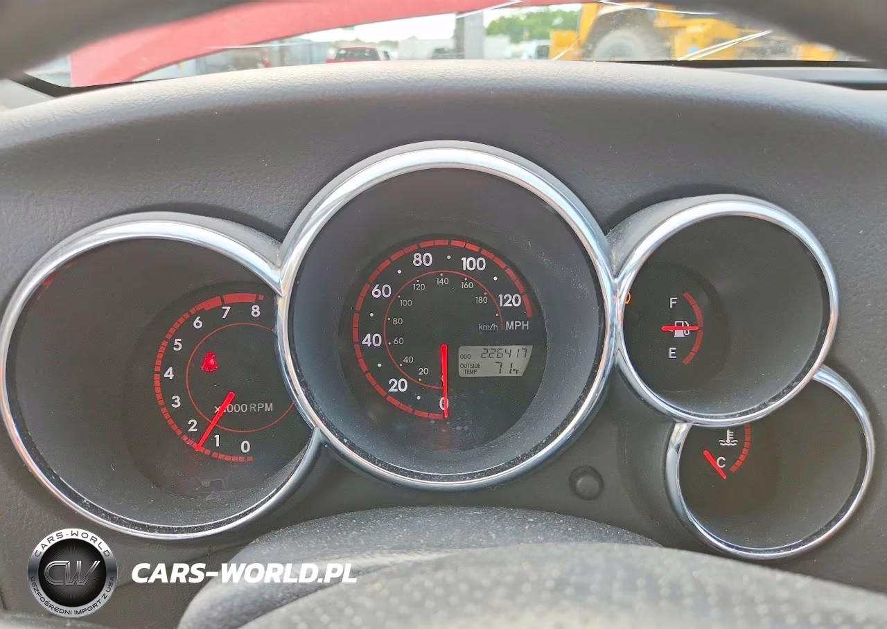 2008 Pontiac Vibe VIN:5Y2SL65848Z416755 - 9