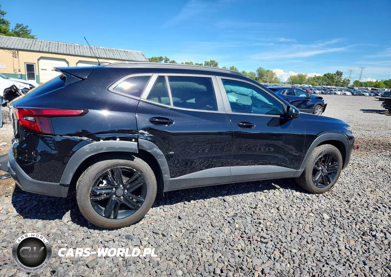 2025 Chevrolet Trax Activ VIN:KL77LKEPXSC247869 - 3