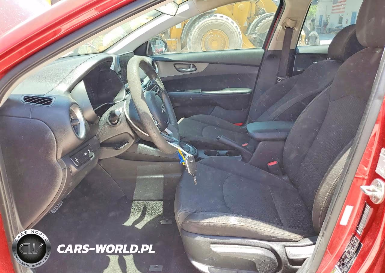 2019 Kia Forte Lxs VIN:3KPF24AD3KE019617 - 7