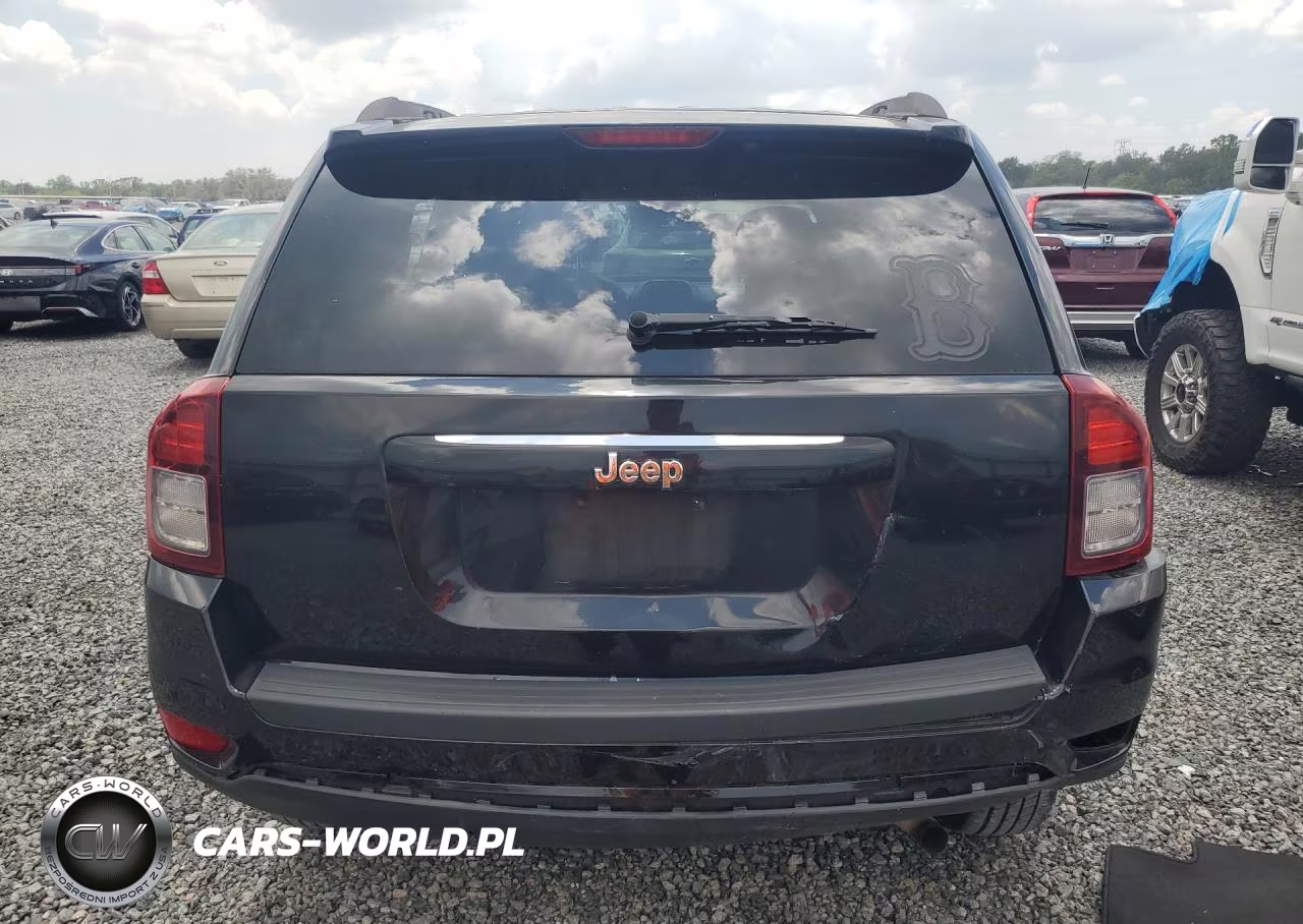 2015 Jeep Compass Sport VIN:1C4NJCBA4FD318201 - 6