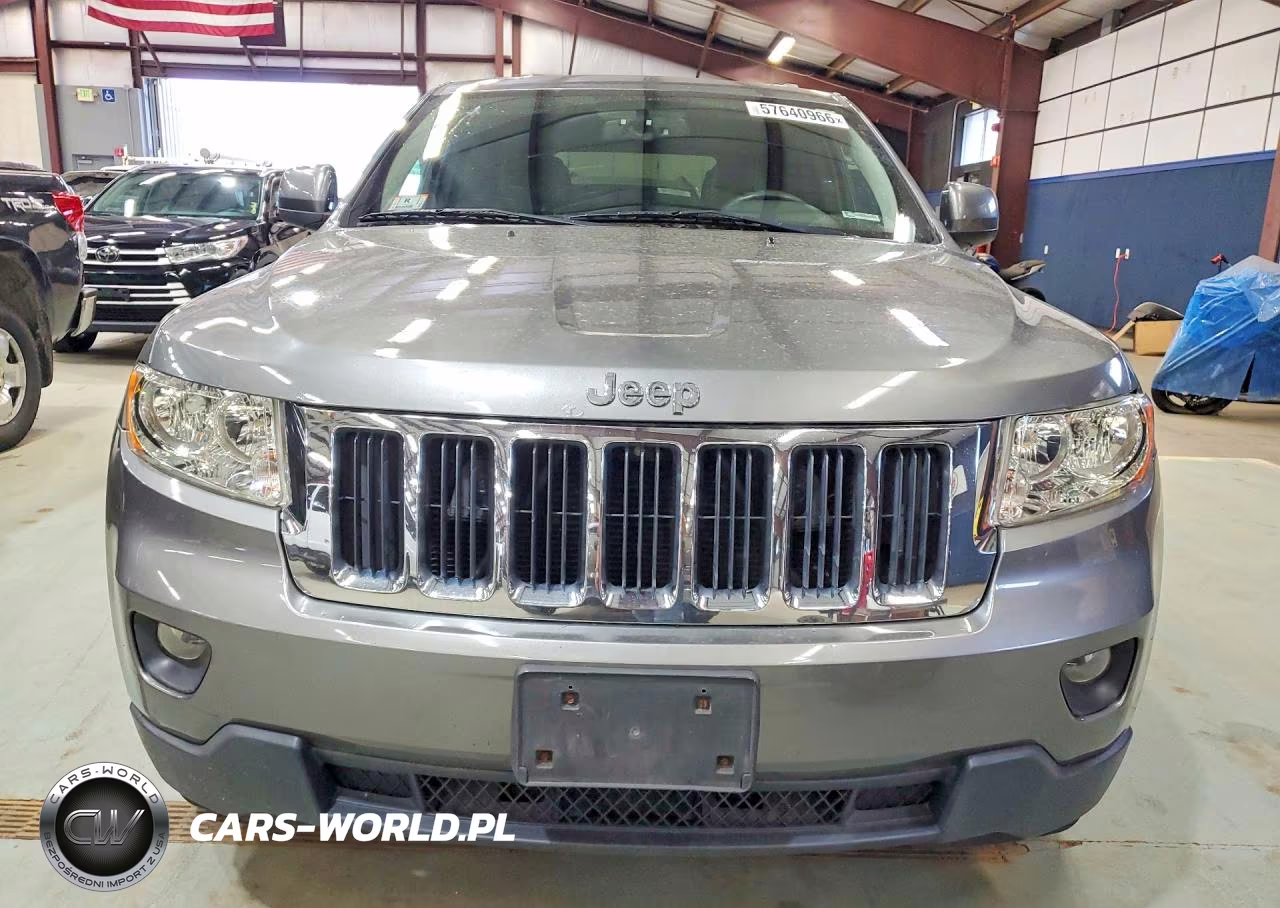 2012 Jeep Grand Cherokee Laredo VIN:1C4RJFAG8CC233789 - 5