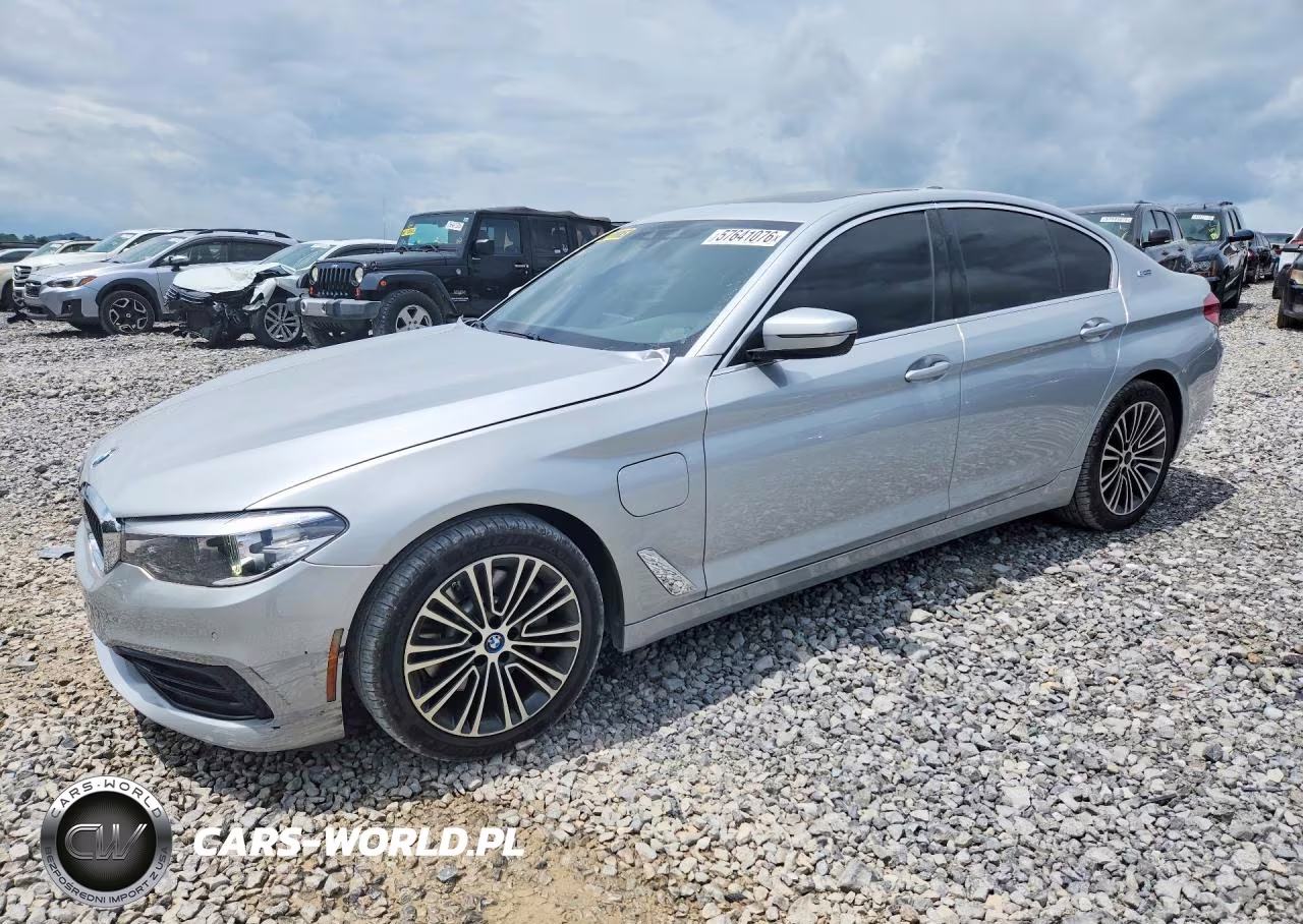 2019 BMW 530E – zdjęcie 1 z 12