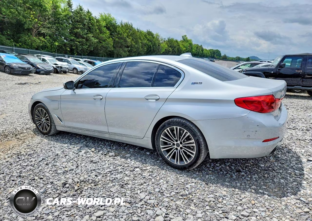 2019 BMW 530E VIN:WBAJA9C53KB393641 - 2