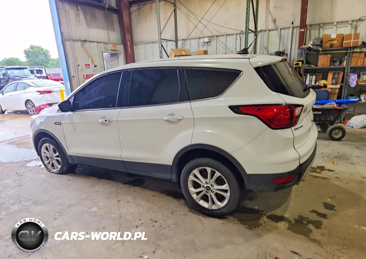 2019 Ford Escape Se VIN:1FMCU9GD0KUA89140 - 2