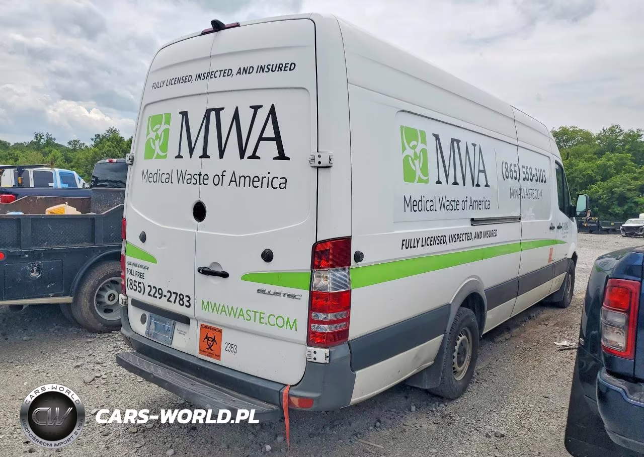 2015 Mercedes-Benz Sprinter 2500 Delivery Van VIN:WD3PE8DC9FP122353 - 3