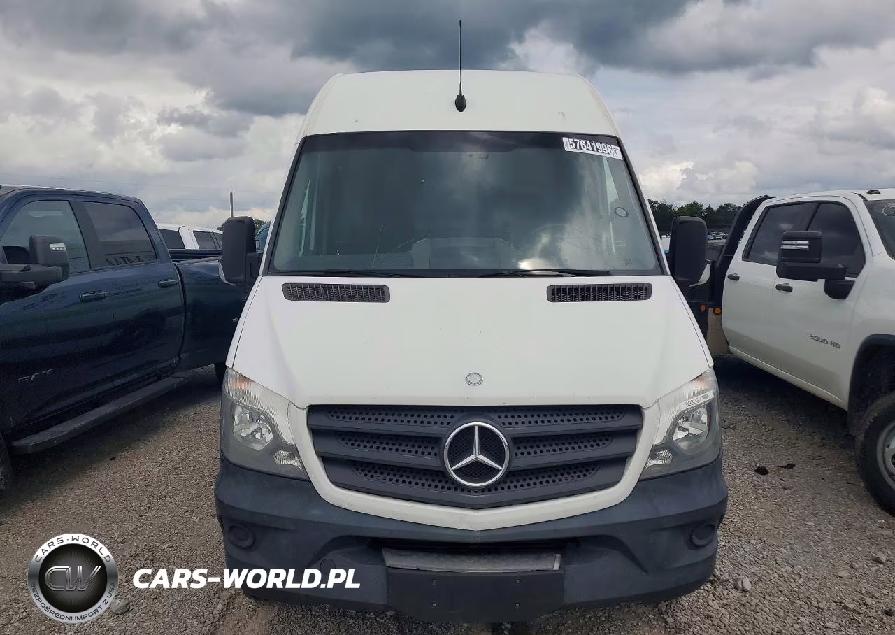 2015 Mercedes-Benz Sprinter 2500 Delivery Van VIN:WD3PE8DC9FP122353 - 5