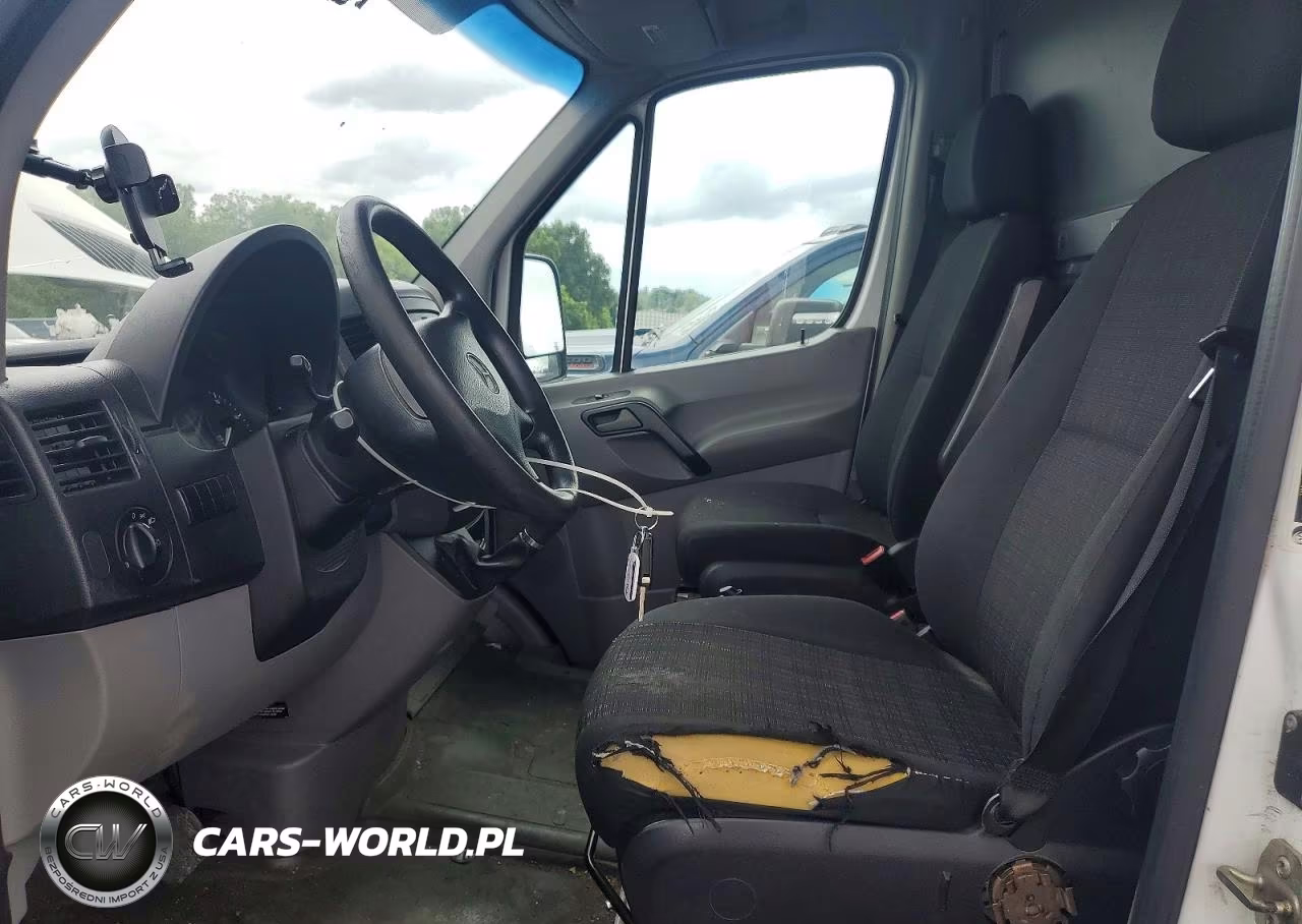 2015 Mercedes-Benz Sprinter 2500 Delivery Van VIN:WD3PE8DC9FP122353 - 7