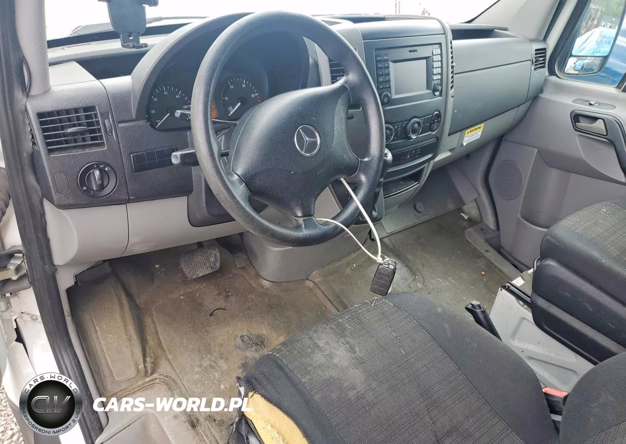 2015 Mercedes-Benz Sprinter 2500 Delivery Van VIN:WD3PE8DC9FP122353 - 8