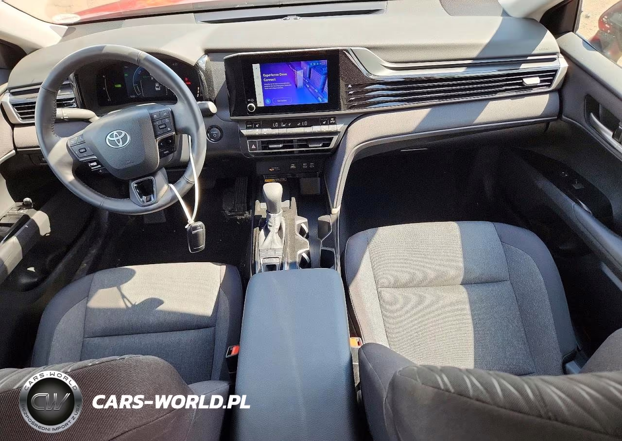 2025 Toyota Camry Le VIN:4T1DAACK7SU066795 - 8