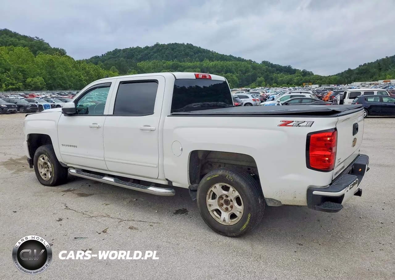 2018 Chevrolet Silverado K1500 Lt VIN:3GCUKREC4JG211959 - 2
