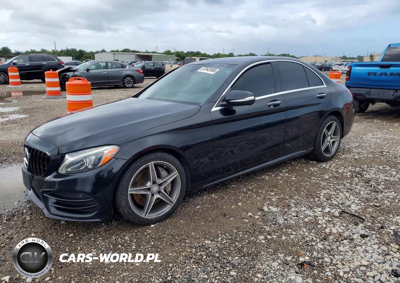 2015 Mercedes-Benz C 400 4Matic – zdjęcie 1 z 12