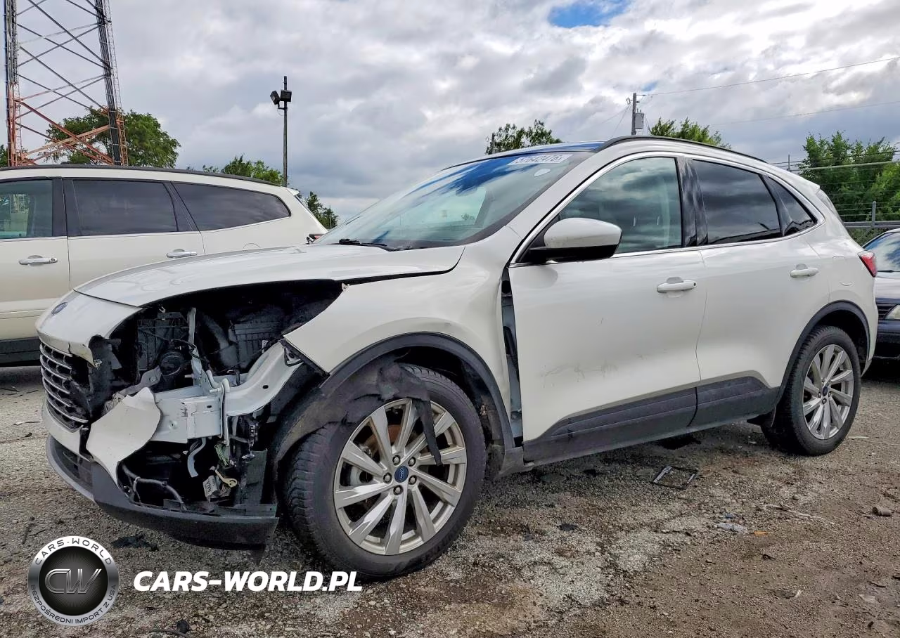 2022 Ford Escape Titanium – zdjęcie 1 z 13