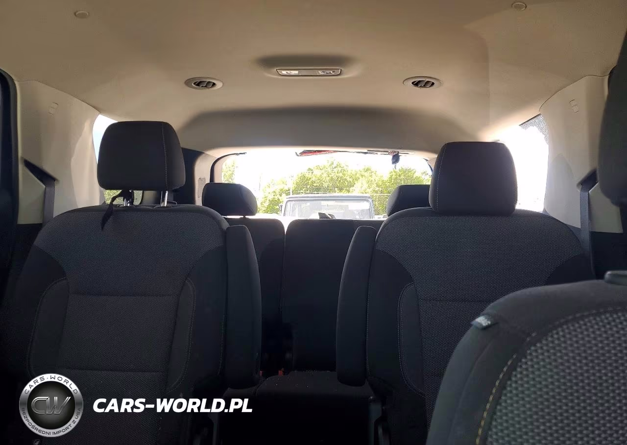 2019 Chevrolet Traverse Lt VIN:1GNEVGKW3KJ307670 - 10