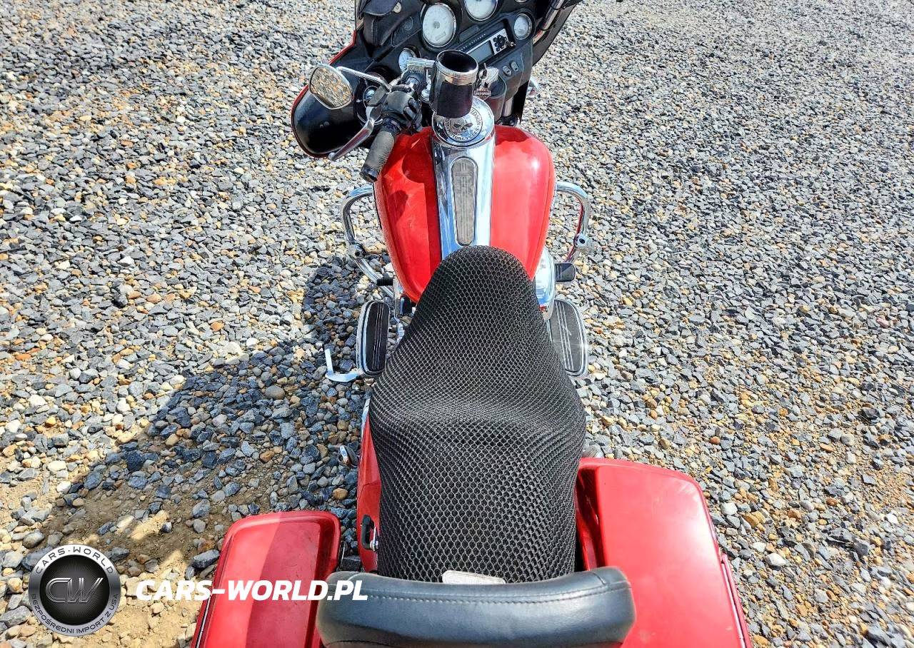 2010 Harley-Davidson Flhx VIN:1HD1KB419AB640287 - 6