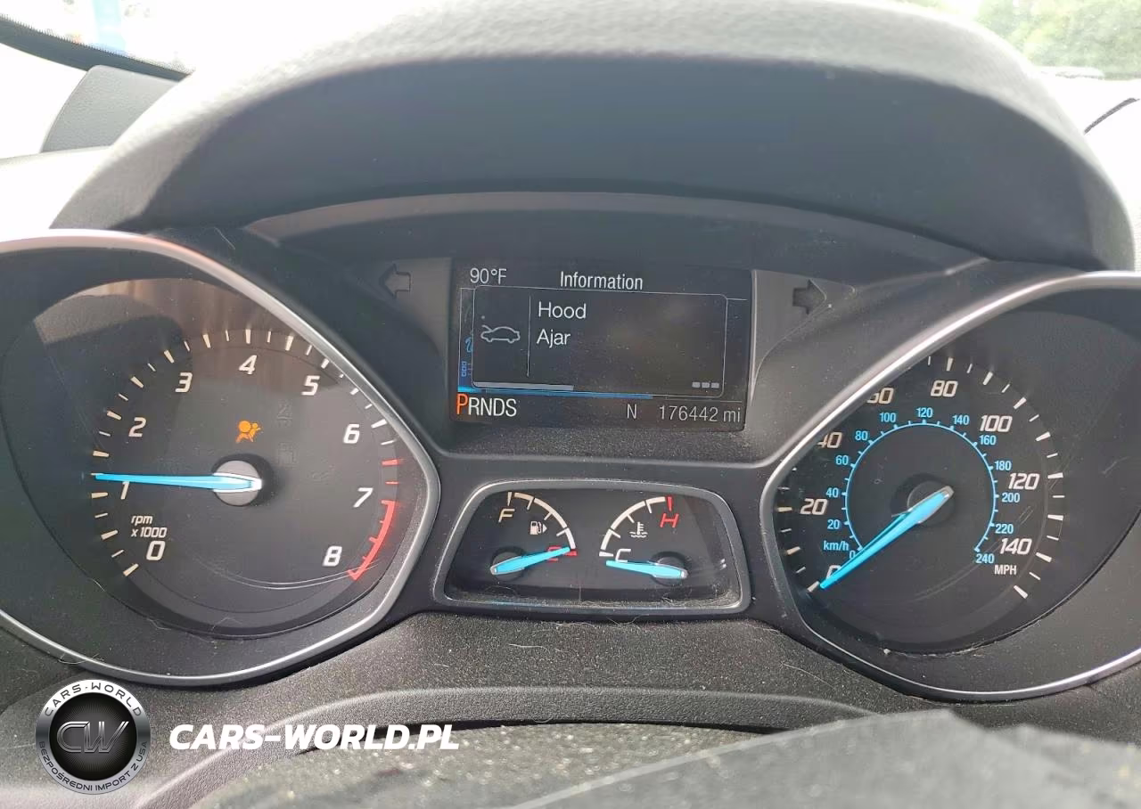 2016 Ford Escape Titanium VIN:1FMCU9JX0GUB50979 - 9