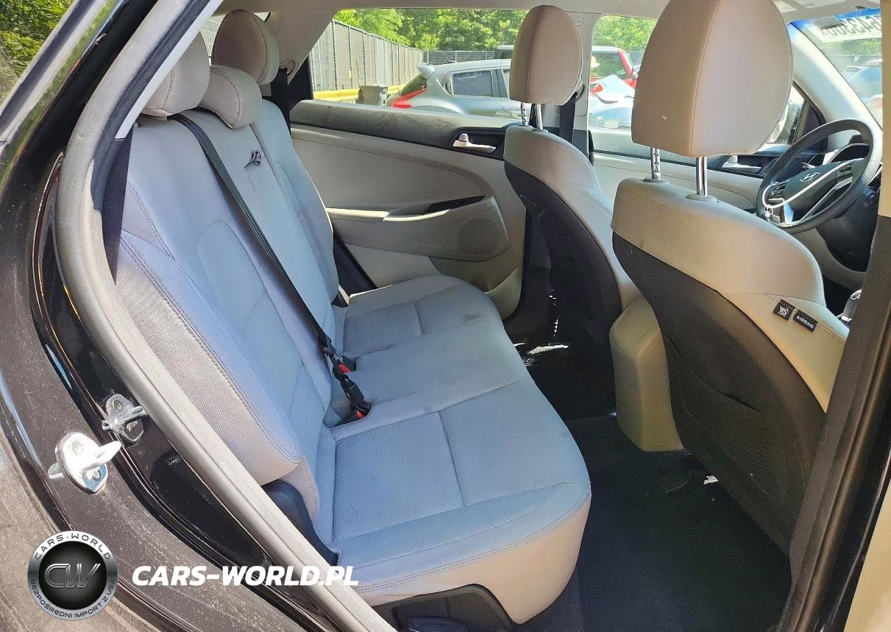 2019 Hyundai Tucson Value VIN:KM8J33A43KU866717 - 11