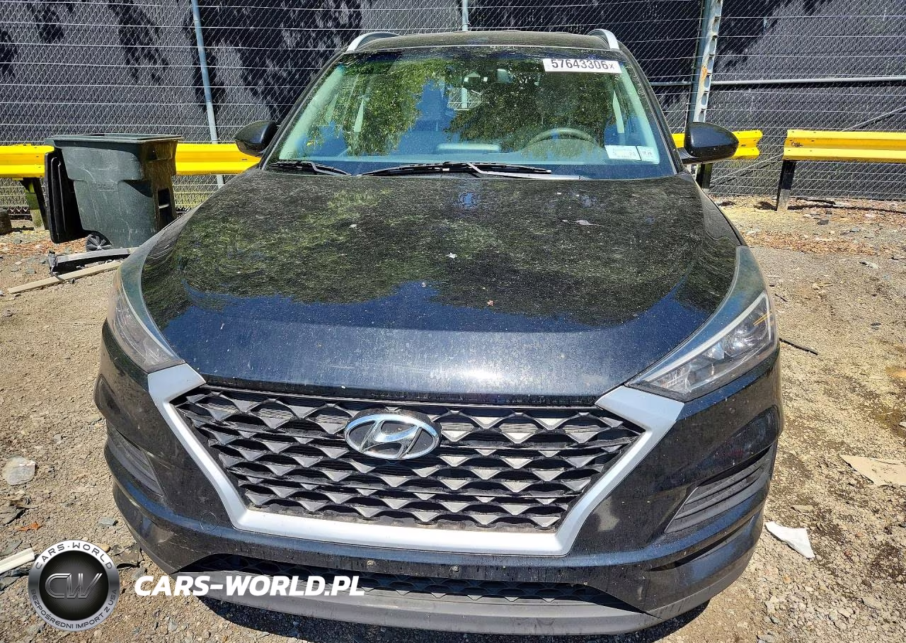 2019 Hyundai Tucson Value VIN:KM8J33A43KU866717 - 5