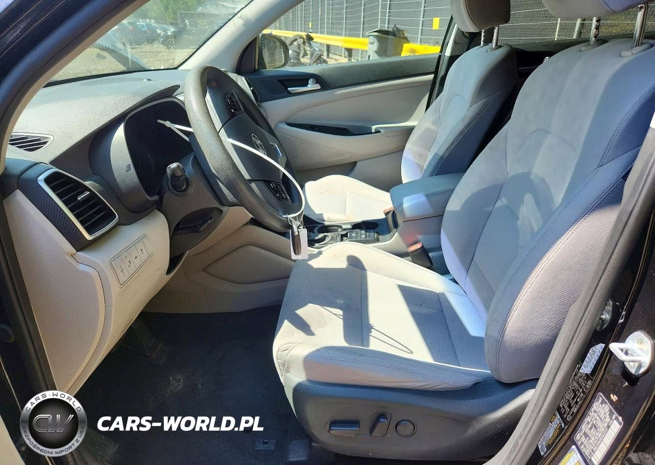 2019 Hyundai Tucson Value VIN:KM8J33A43KU866717 - 7