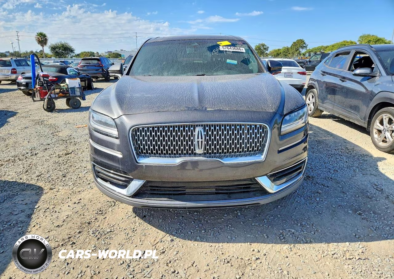 2020 Lincoln Nautilus Reserve VIN:2LMPJ6K96LBL11929 - 5