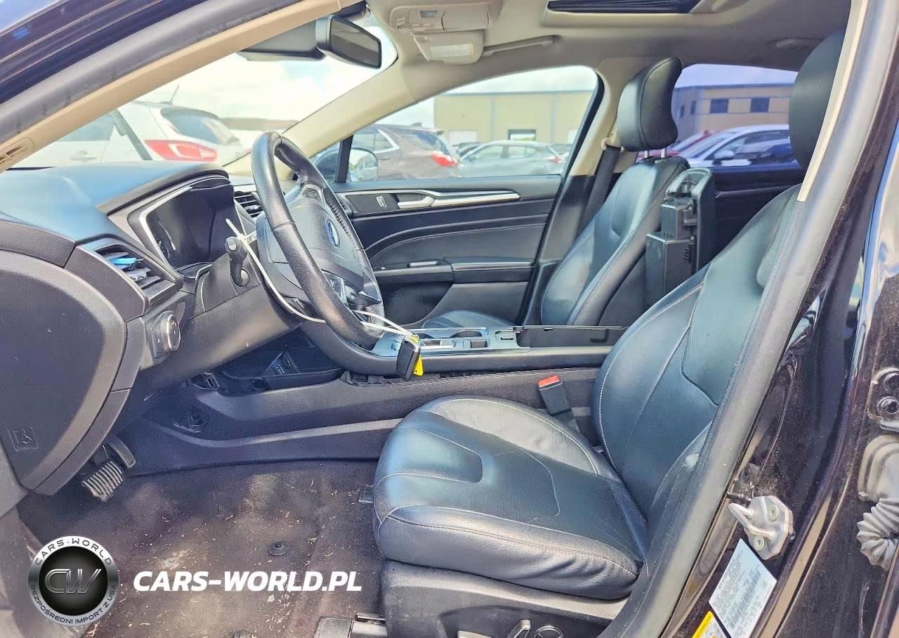 2019 Ford Fusion Titanium VIN:3FA6P0D97KR182755 - 7