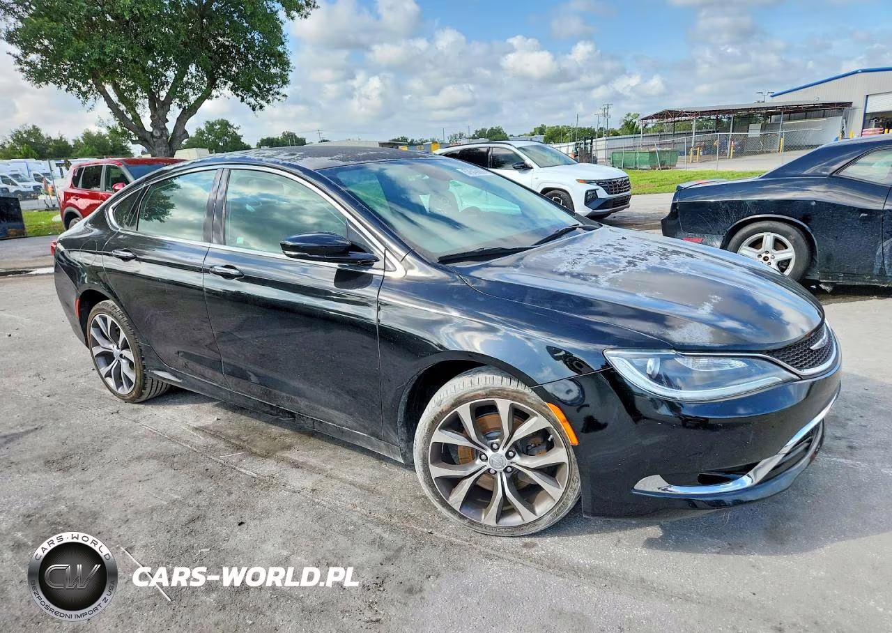 2016 Chrysler 200 C VIN:1C3CCCCB7GN112928 - 4