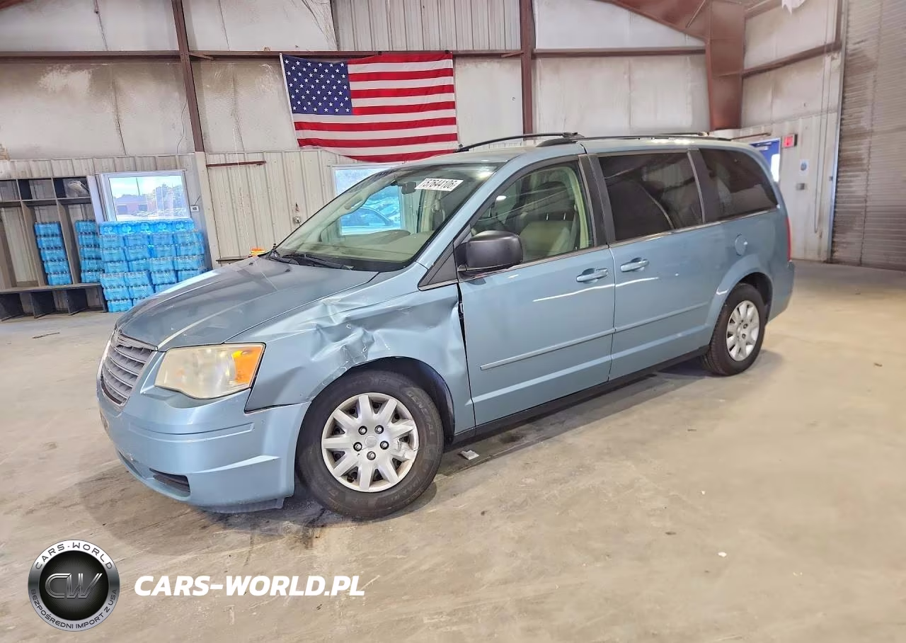 2010 Chrysler Town & Country Lx