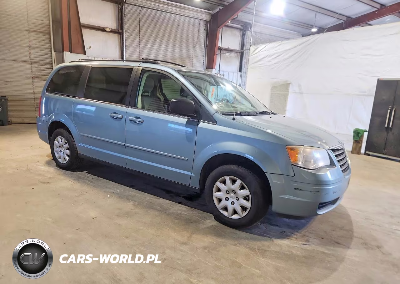 2010 Chrysler Town & Country Lx VIN:2A4RR4DE4AR137261 - 4