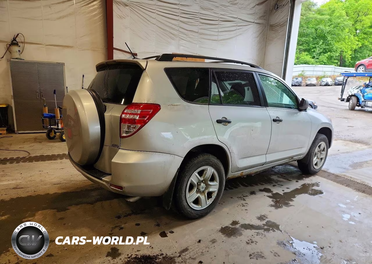 2011 Toyota Rav4 Base VIN:2T3BF4DV3BW106199 - 3