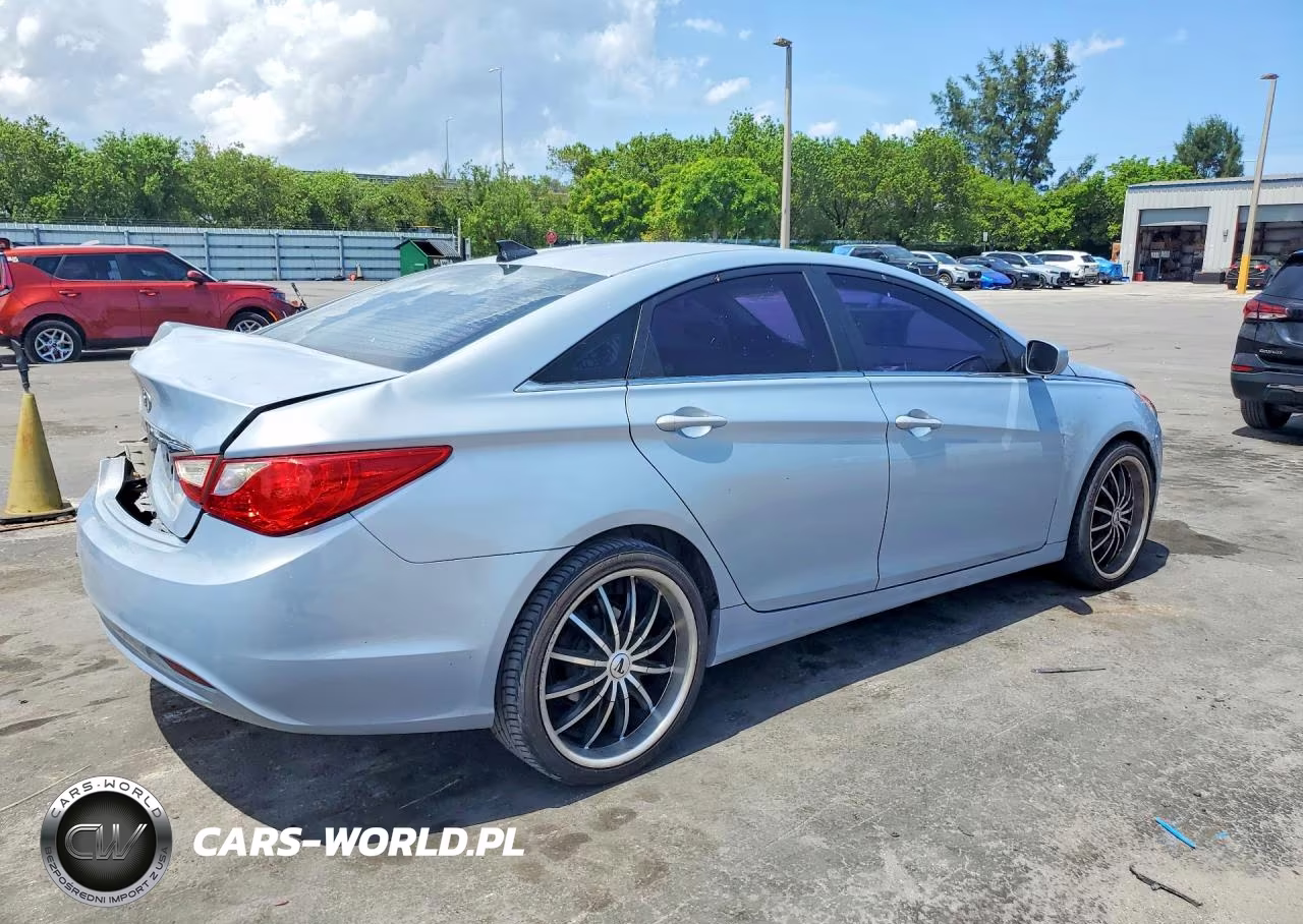 2013 Hyundai Sonata Gls VIN:5NPEB4AC9DH675595 - 3