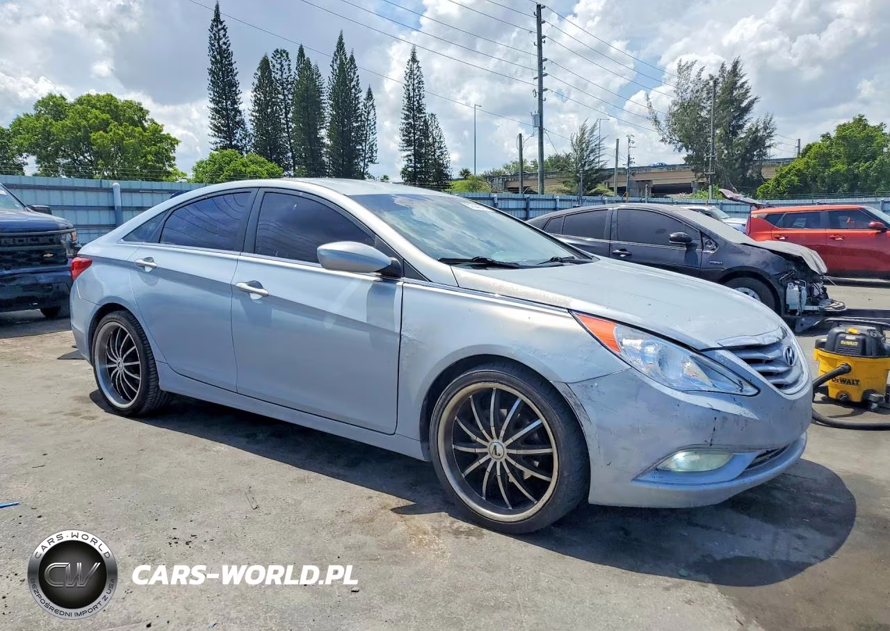 2013 Hyundai Sonata Gls VIN:5NPEB4AC9DH675595 - 4