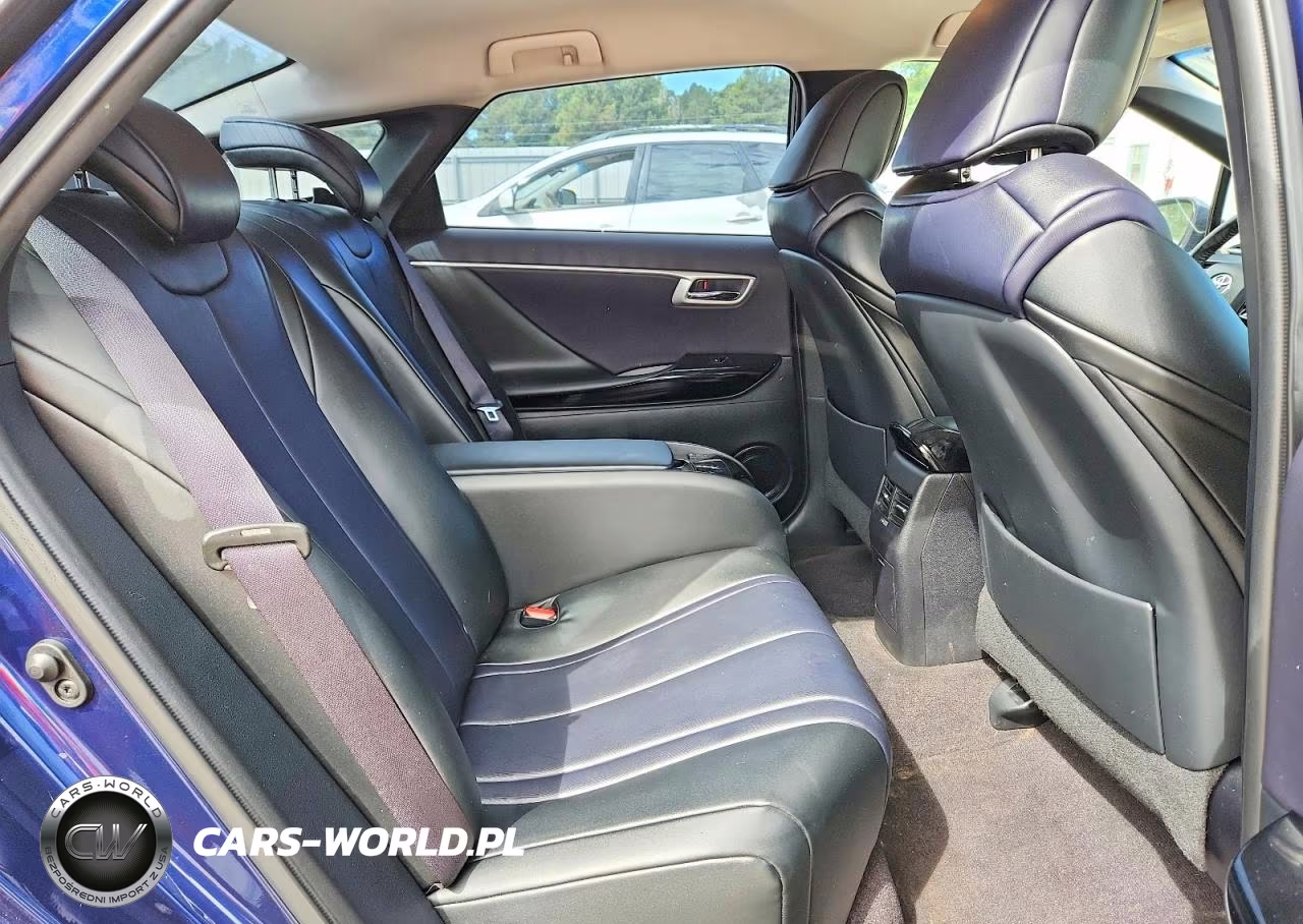 2019 Toyota Mirai VIN:JTDBVRBD2KA006023 - 10