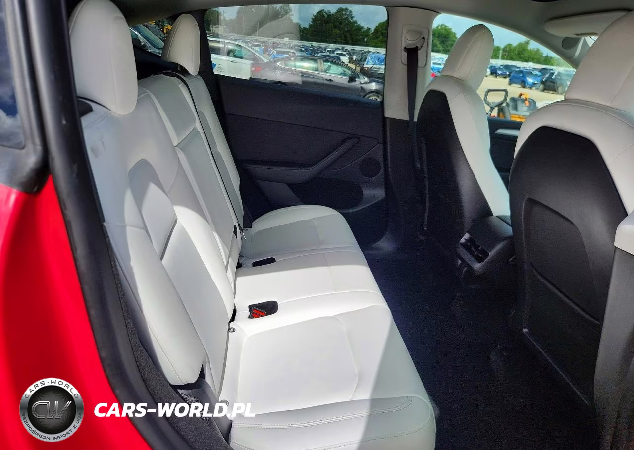 2022 Tesla Model Y VIN:7SAYGDEE6NF559803 - 10