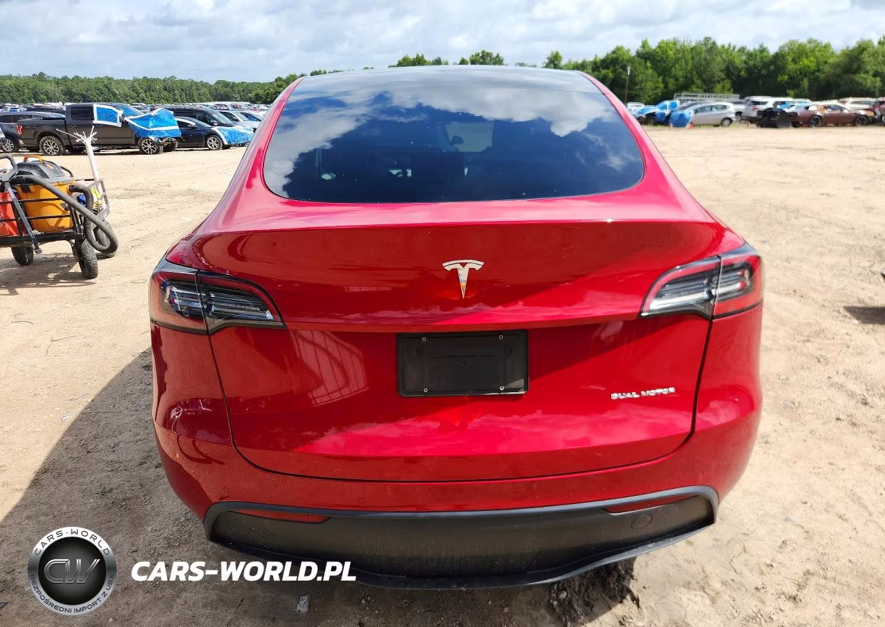 2022 Tesla Model Y VIN:7SAYGDEE6NF559803 - 6
