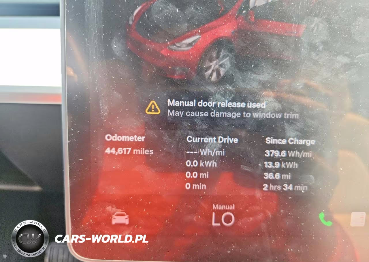 2022 Tesla Model Y VIN:7SAYGDEE6NF559803 - 9