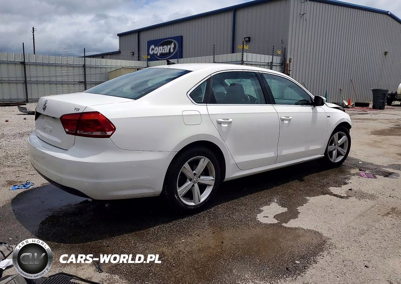 2015 Volkswagen Passat S VIN:1VWAT7A31FC106183 - 3