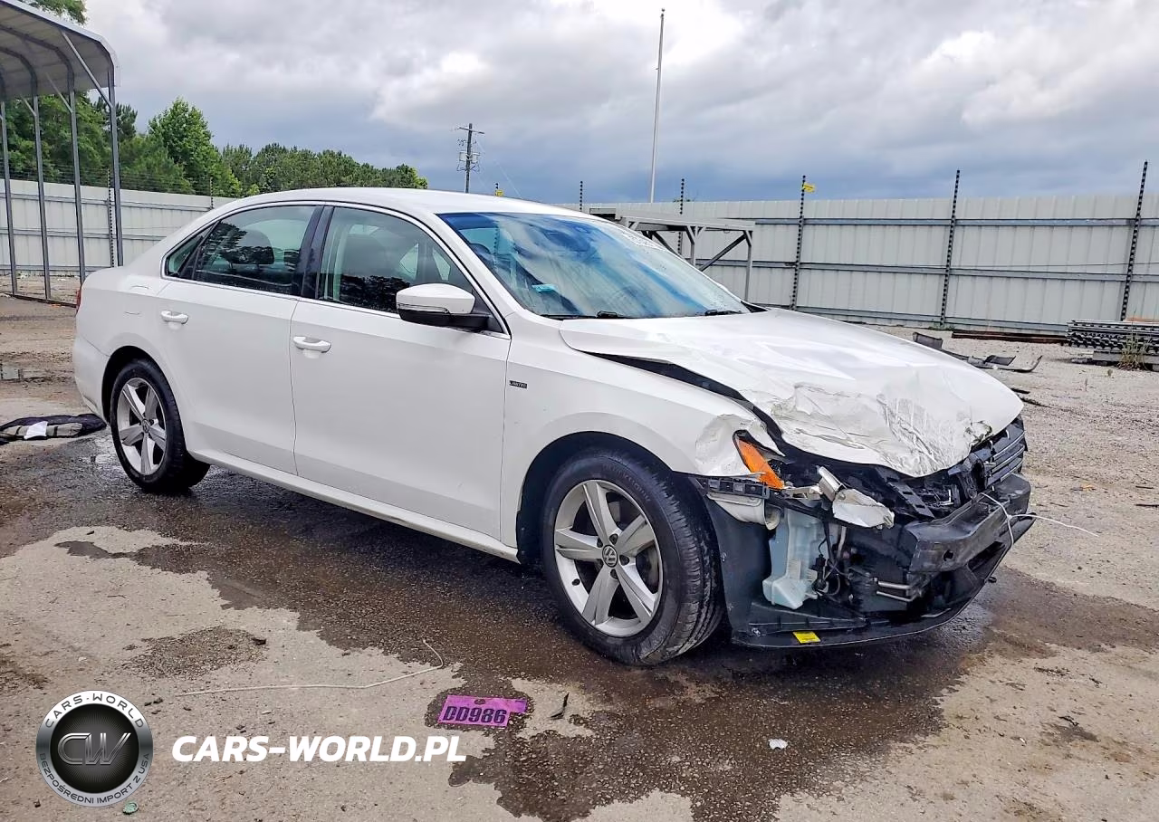 2015 Volkswagen Passat S VIN:1VWAT7A31FC106183 - 4