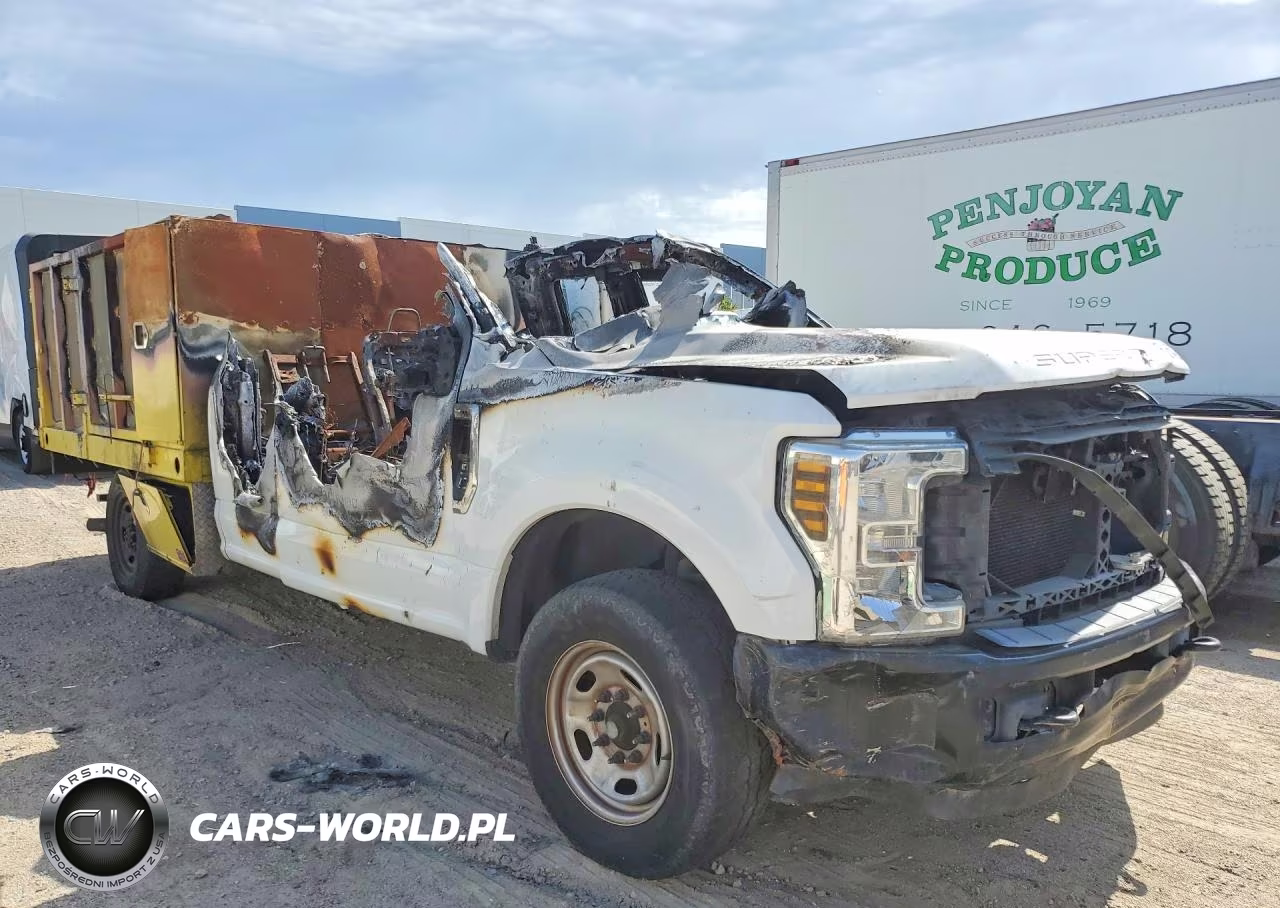 2018 Ford F250 Super Duty VIN:1FT7X2A61JEB60451 - 4