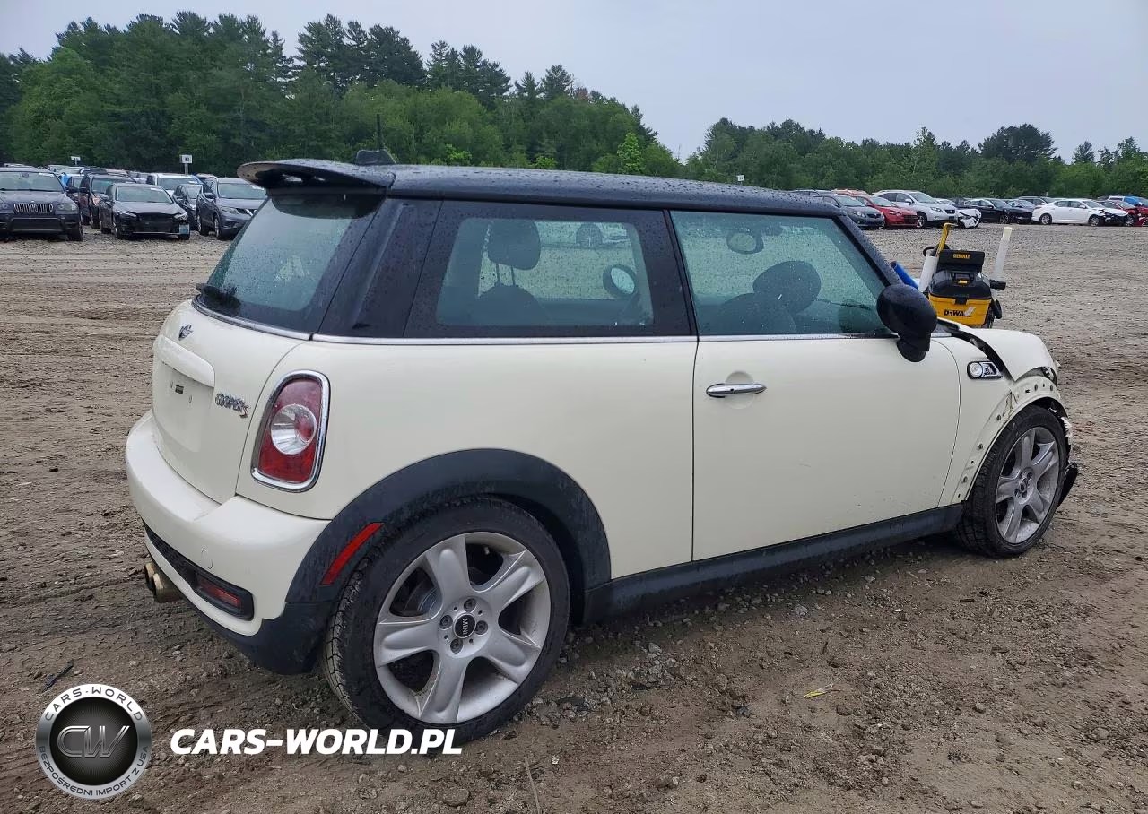 2011 Mini Cooper S VIN:WMWSV3C51BTY10691 - 3