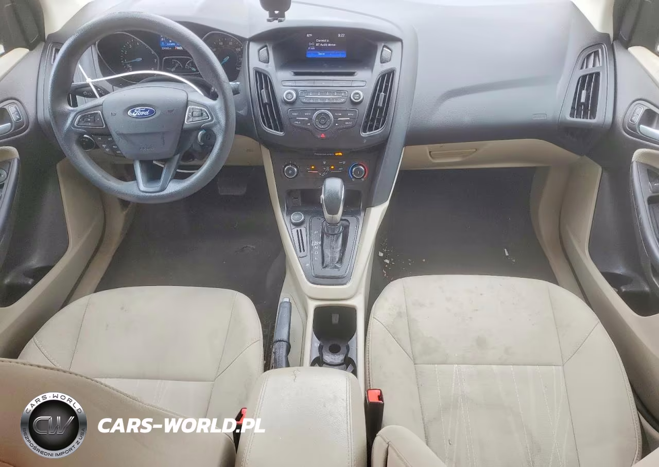 2017 Ford Focus Se VIN:1FADP3F29HL221135 - 8